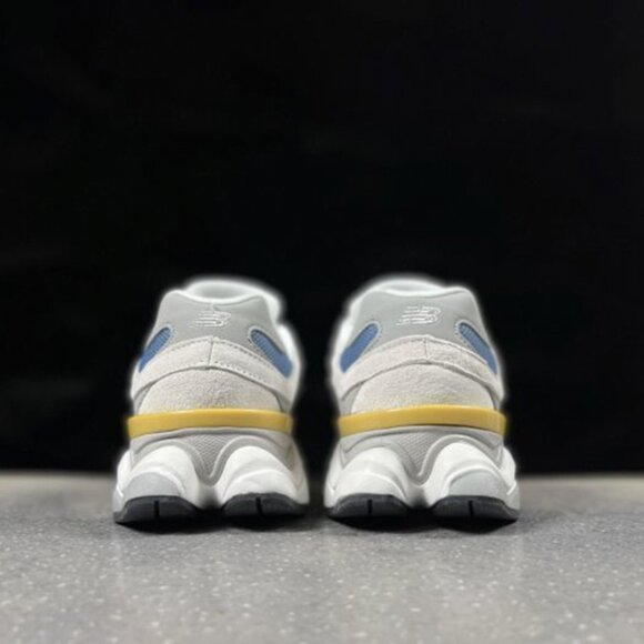 New Balance 9060 Blue Sneakers - Picture 5 of 6